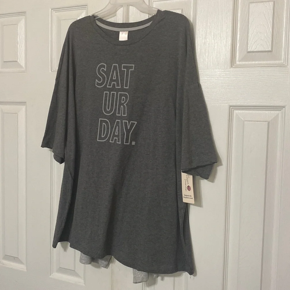 Secret Treasures Women’s T-Shirt and Bike Shorts pajama set; XL; Small - Picture 1 of 3